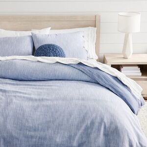 Pottery Barn Queen Blue Button-Down Chambray Duvet Cover and 2 Euro Shams